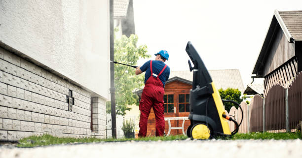 Best Driveway Pressure Washing  in Luling, TX